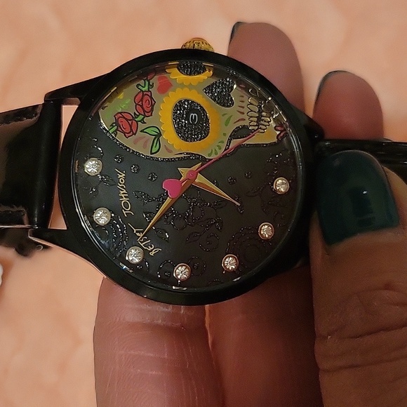 NWT Betsey Johnson Skeleton Watch - Picture 12 of 12